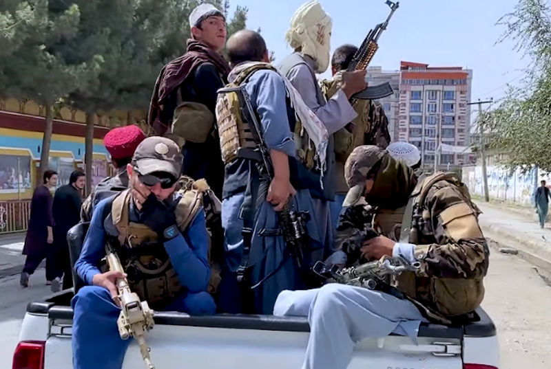 Taliban fighters enter Kabul in August 2021. (Photo: VOA via Wikimedia Commons)
